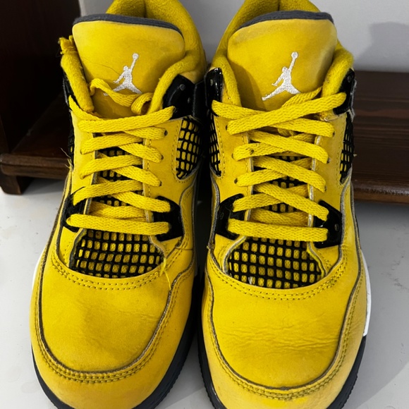 Air Jordan 4 Retro - 2.5Y - Picture 2 of 4